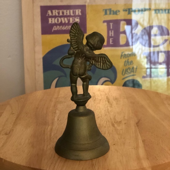 Vintage Brass Angel Cherub Hand Bell - Picture 5 of 5